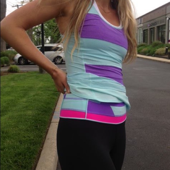 Lululemon RUN: Inspire Crops, Black/Power Purple - Picture 1 of 3